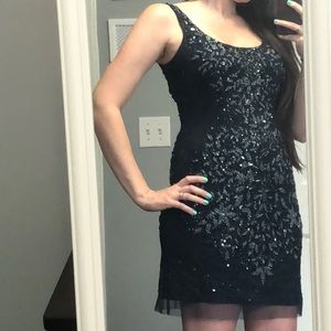 Short beaded Adrianna Papell dress navy blue sz 6